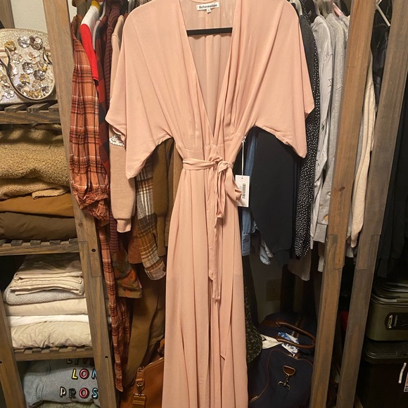 New With Tags NWT Reformation Blush Pink Winslow Wrap Dress - Picture 6 of 8